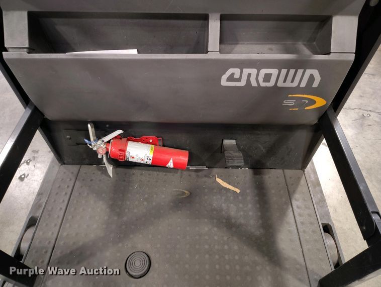 image for item IP9544 2015 Crown SP3520-30 order picker