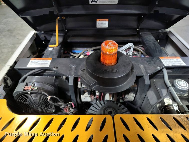 image for item IP9544 2015 Crown SP3520-30 order picker