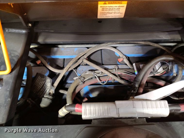 image for item IP9544 2015 Crown SP3520-30 order picker