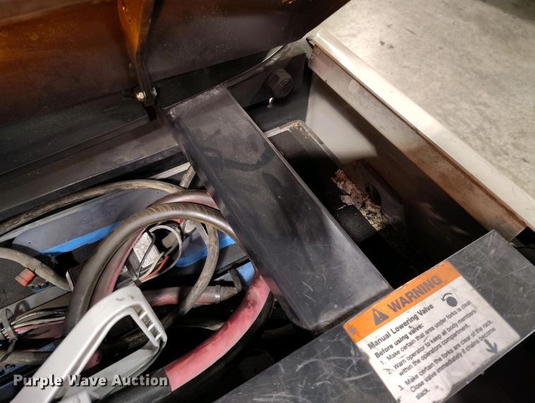 image for item IP9544 2015 Crown SP3520-30 order picker