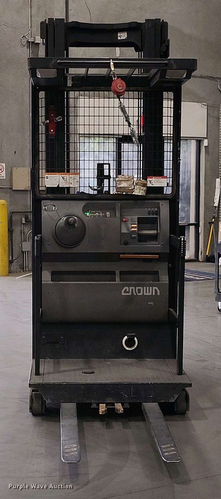 image for item IP9545 2015 Crown SP3520-30 order picker