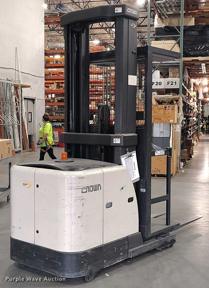 image for item IP9545 2015 Crown SP3520-30 order picker