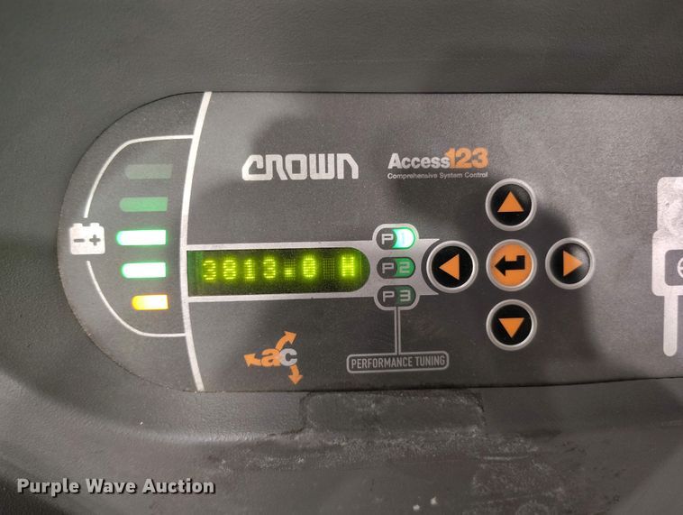 image for item IP9545 2015 Crown SP3520-30 order picker