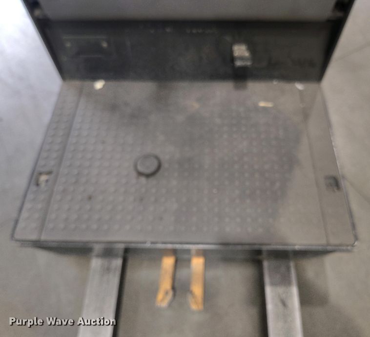 image for item IP9546 2017 Crown SP3520-30 order picker