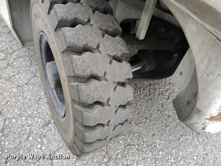 image for item IP9561 2015 UniCarriers PF50 forklift