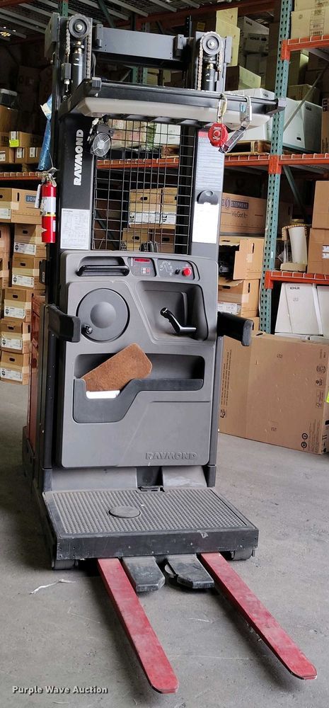 image for item IP9562 Raymond 540-OPC30TT order picker