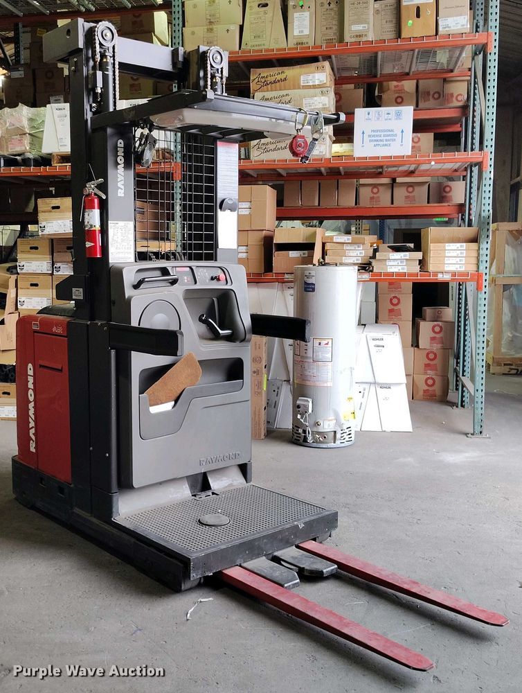 image for item IP9562 Raymond 540-OPC30TT order picker