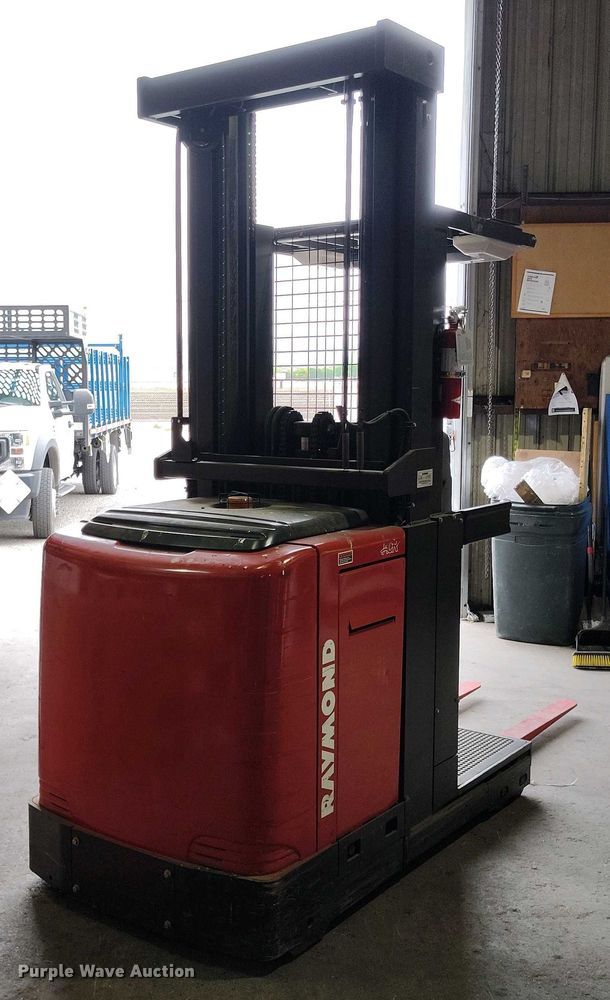 image for item IP9562 Raymond 540-OPC30TT order picker