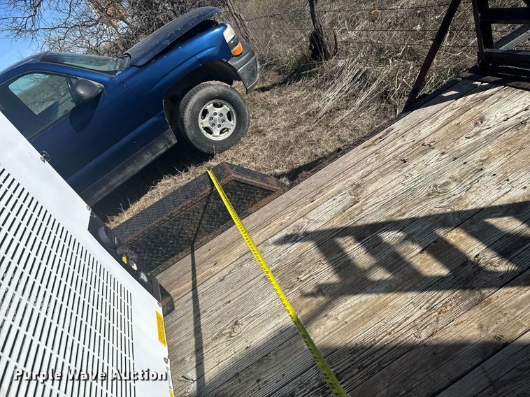 image for item NN9695 2021 Compressed Air Systems RS185 air compressor with 2003 Load Trail equipment trailer