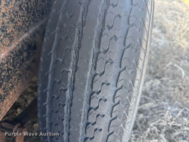 image for item NN9695 2021 Compressed Air Systems RS185 air compressor with 2003 Load Trail equipment trailer