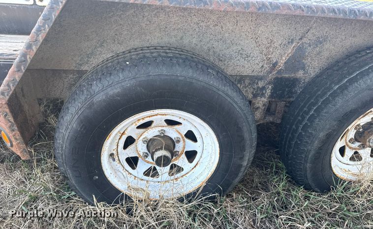 image for item NN9695 2021 Compressed Air Systems RS185 air compressor with 2003 Load Trail equipment trailer