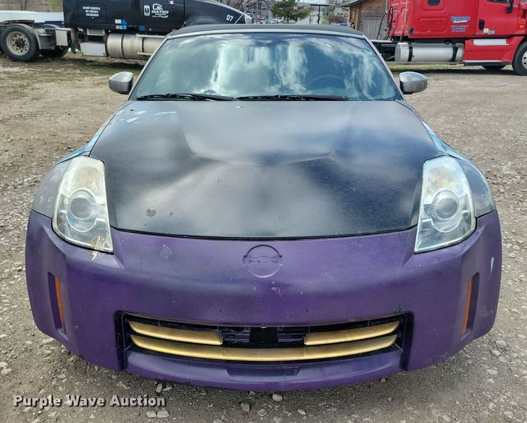image for item NV9766 2007 Nissan 350Z convertible