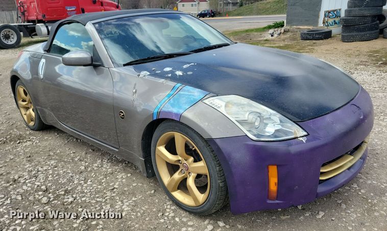 image for item NV9766 2007 Nissan 350Z convertible