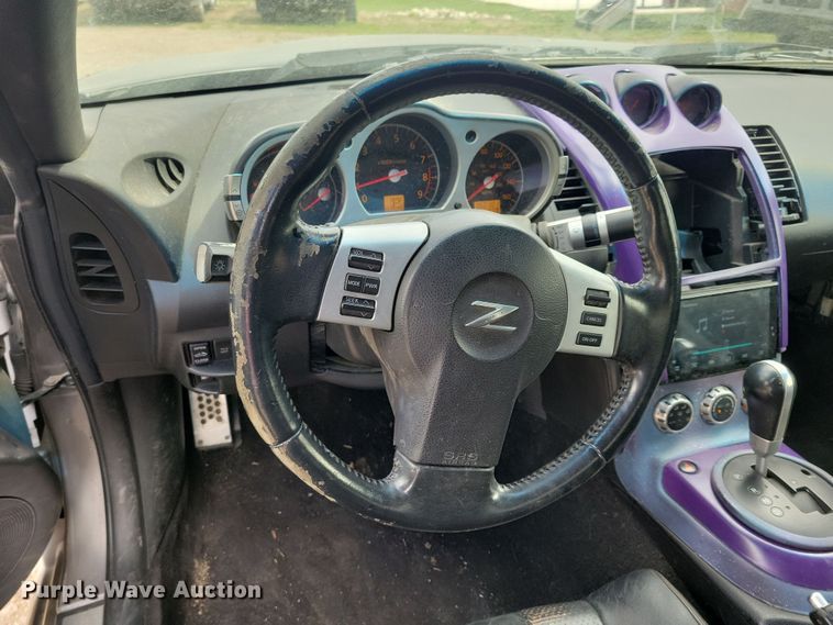 image for item NV9766 2007 Nissan 350Z convertible