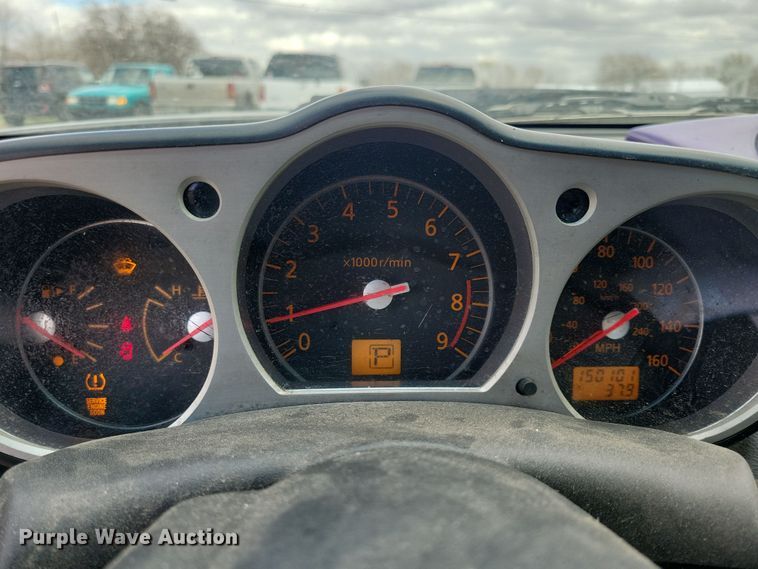 image for item NV9766 2007 Nissan 350Z convertible