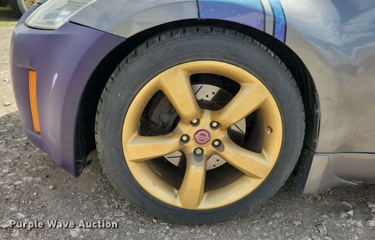 image for item NV9766 2007 Nissan 350Z convertible