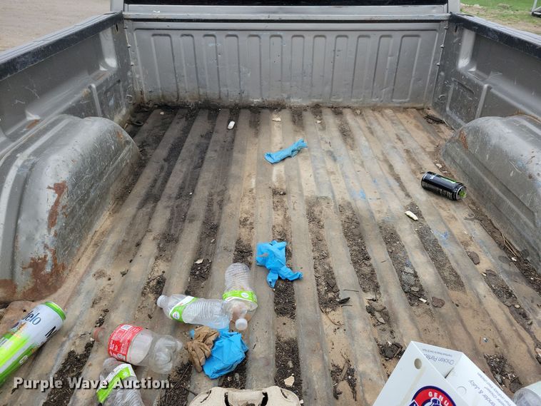 image for item NV9767 2002 Chevrolet Silverado 1500 Ext. Cab pickup truck