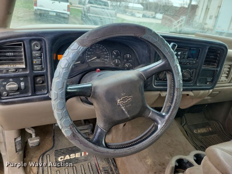 image for item NV9767 2002 Chevrolet Silverado 1500 Ext. Cab pickup truck