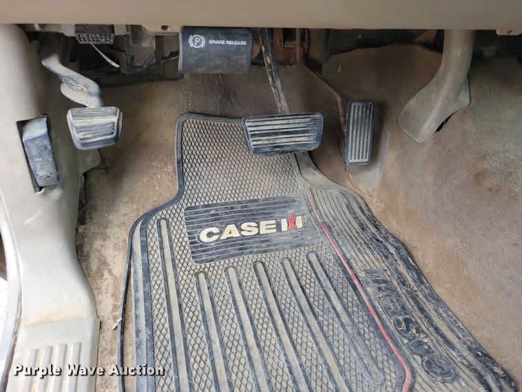 image for item NV9767 2002 Chevrolet Silverado 1500 Ext. Cab pickup truck