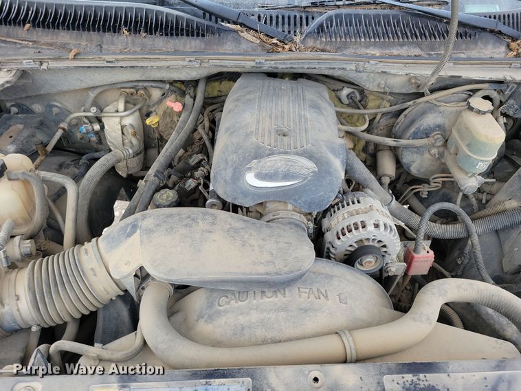 image for item NV9767 2002 Chevrolet Silverado 1500 Ext. Cab pickup truck