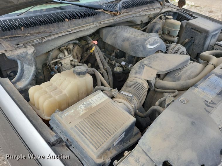 image for item NV9767 2002 Chevrolet Silverado 1500 Ext. Cab pickup truck