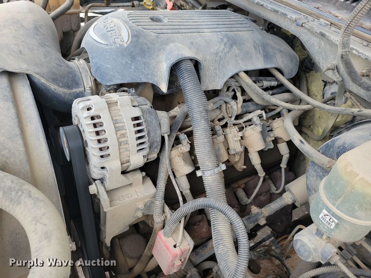 image for item NV9767 2002 Chevrolet Silverado 1500 Ext. Cab pickup truck