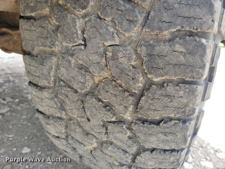 image for item NV9767 2002 Chevrolet Silverado 1500 Ext. Cab pickup truck