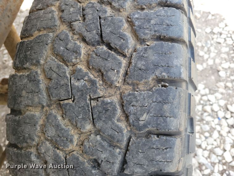 image for item NV9767 2002 Chevrolet Silverado 1500 Ext. Cab pickup truck