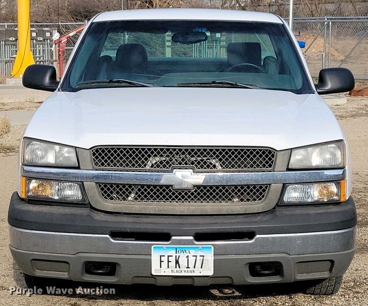 image for item NV9771 2003 Chevrolet Silverado 1500 pickup truck