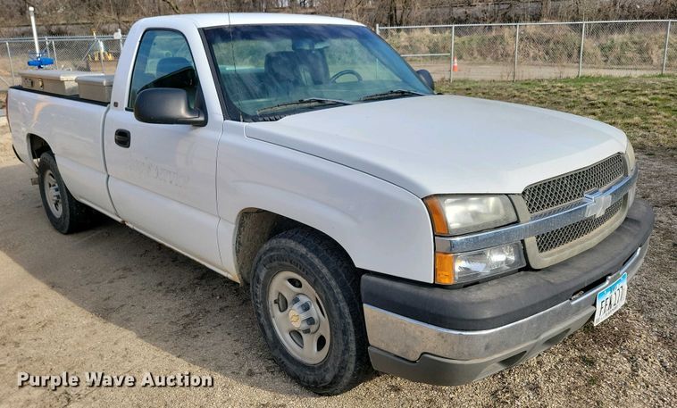 image for item NV9771 2003 Chevrolet Silverado 1500 pickup truck