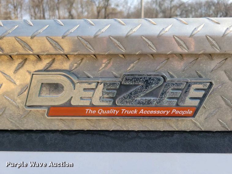 image for item NV9771 2003 Chevrolet Silverado 1500 pickup truck