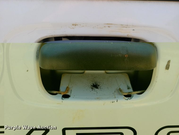 image for item NV9771 2003 Chevrolet Silverado 1500 pickup truck