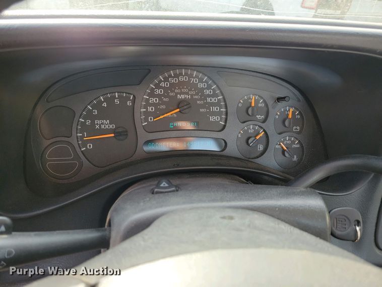 image for item NV9771 2003 Chevrolet Silverado 1500 pickup truck