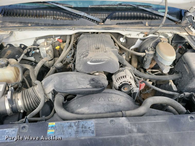 image for item NV9771 2003 Chevrolet Silverado 1500 pickup truck