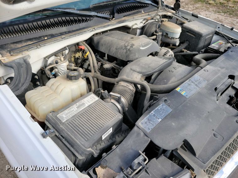 image for item NV9771 2003 Chevrolet Silverado 1500 pickup truck