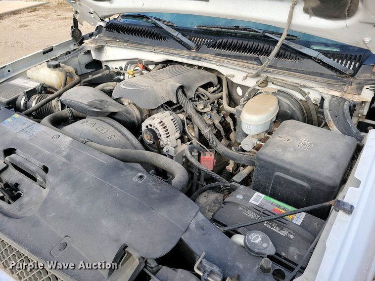 image for item NV9771 2003 Chevrolet Silverado 1500 pickup truck