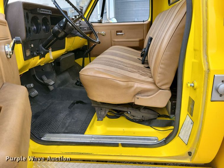 image for item NV9786 1981 Chevrolet C70 pumper fire truck