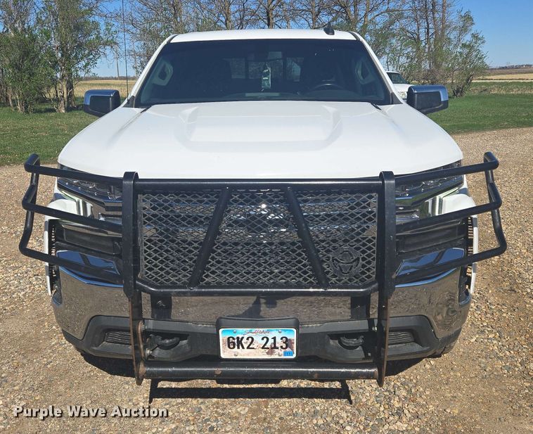 image for item NV9821 2021 Chevrolet Silverado 1500 LT Crew Cab pickup truck