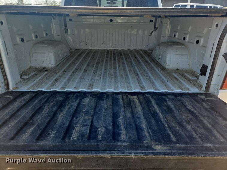 image for item NV9821 2021 Chevrolet Silverado 1500 LT Crew Cab pickup truck