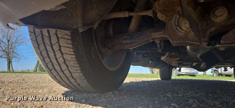 image for item NV9821 2021 Chevrolet Silverado 1500 LT Crew Cab pickup truck