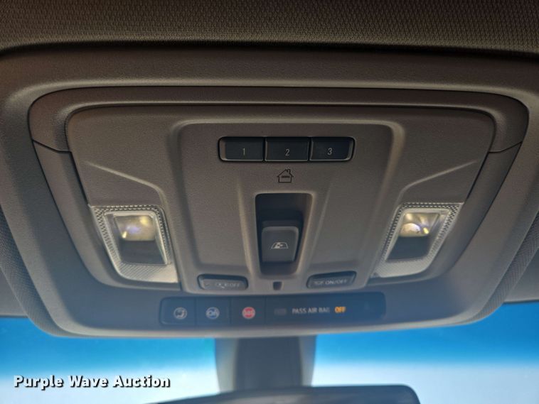 image for item NV9821 2021 Chevrolet Silverado 1500 LT Crew Cab pickup truck