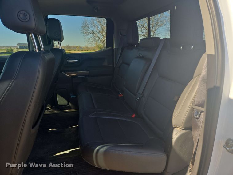 image for item NV9821 2021 Chevrolet Silverado 1500 LT Crew Cab pickup truck