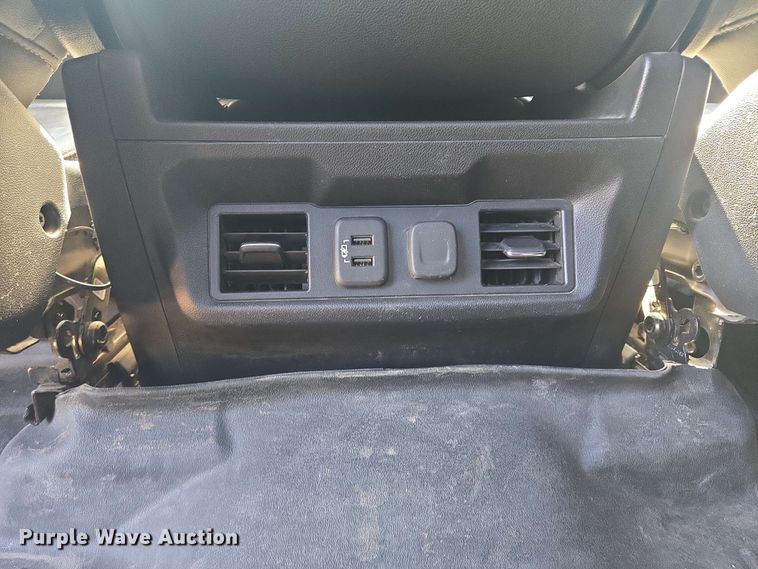 image for item NV9821 2021 Chevrolet Silverado 1500 LT Crew Cab pickup truck