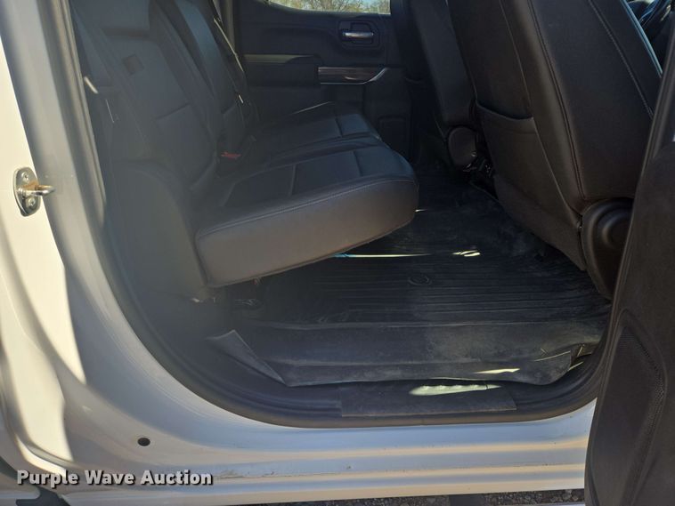 image for item NV9821 2021 Chevrolet Silverado 1500 LT Crew Cab pickup truck