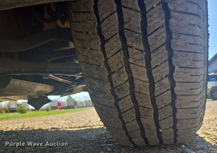 image for item NV9821 2021 Chevrolet Silverado 1500 LT Crew Cab pickup truck