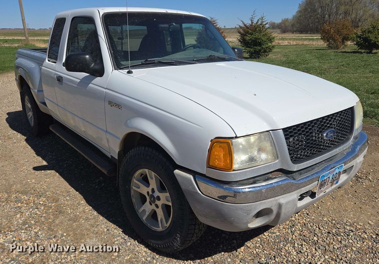 image for item NV9822 2003 Ford Ranger SuperCab pickup truck