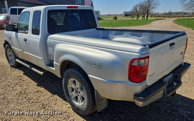 image for item NV9822 2003 Ford Ranger SuperCab pickup truck