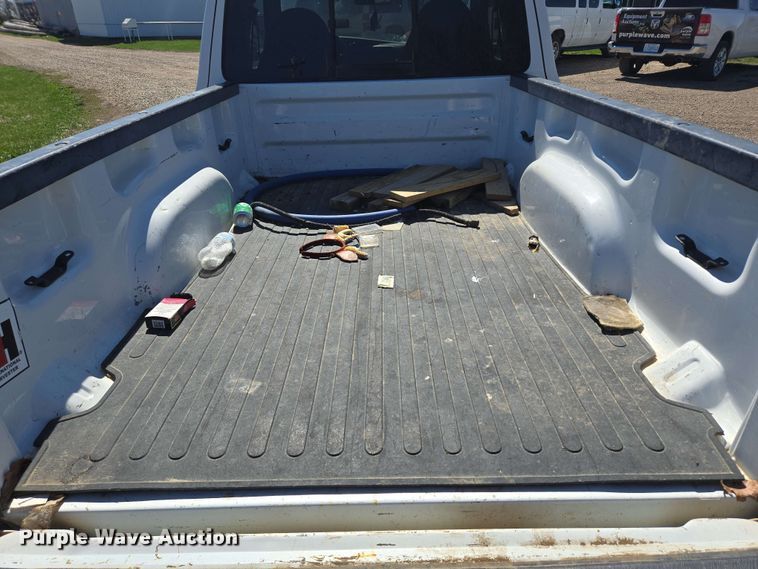 image for item NV9822 2003 Ford Ranger SuperCab pickup truck