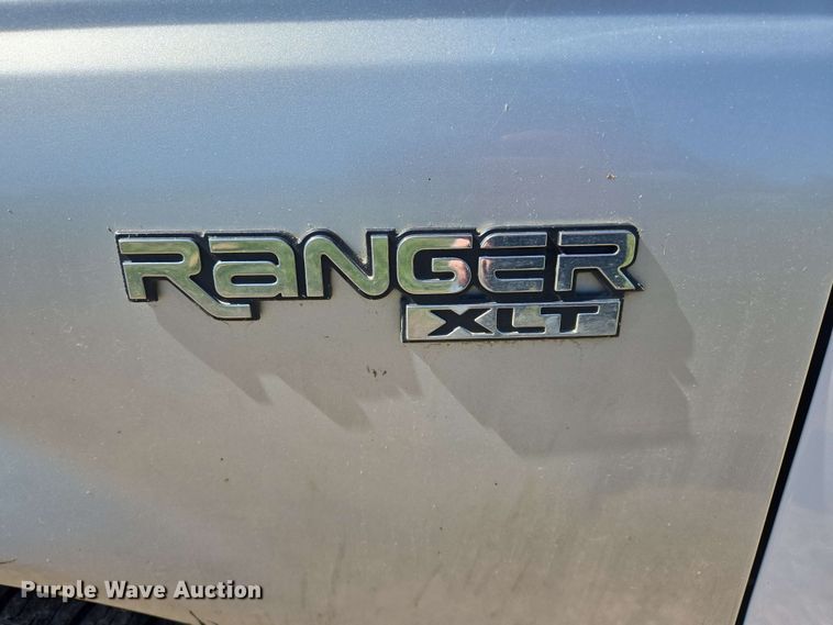 image for item NV9822 2003 Ford Ranger SuperCab pickup truck