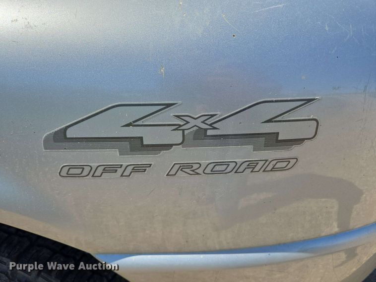 image for item NV9822 2003 Ford Ranger SuperCab pickup truck